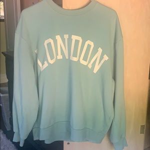 Wild fable “London” crewneck